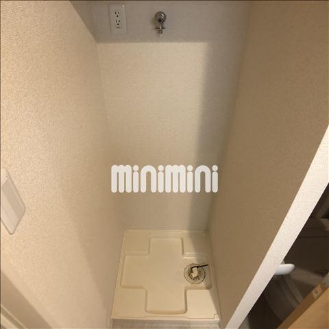 ����10