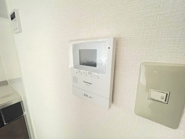 ����10