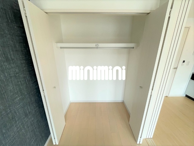 ����6