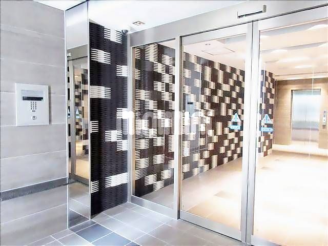 ����12