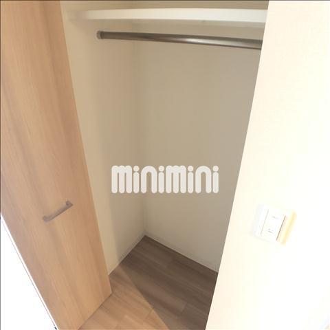 ����6