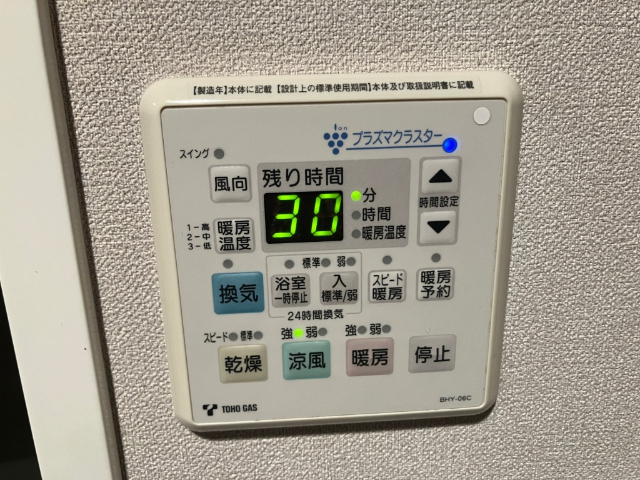 ����22