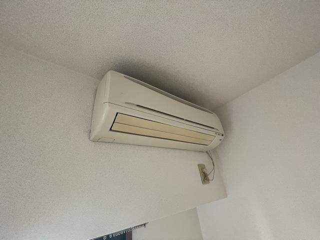 ����10