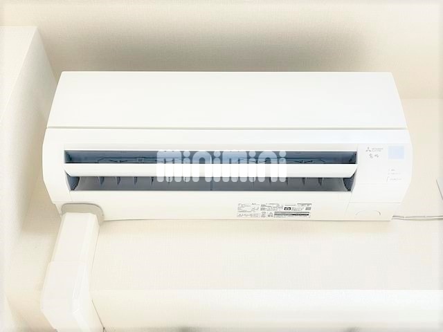 ����8