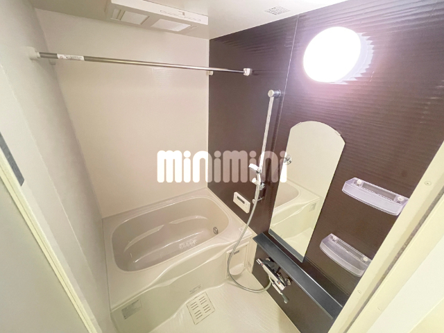 ����3