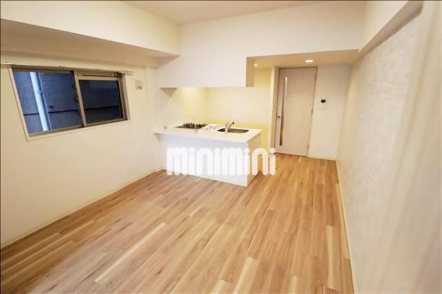 ����11