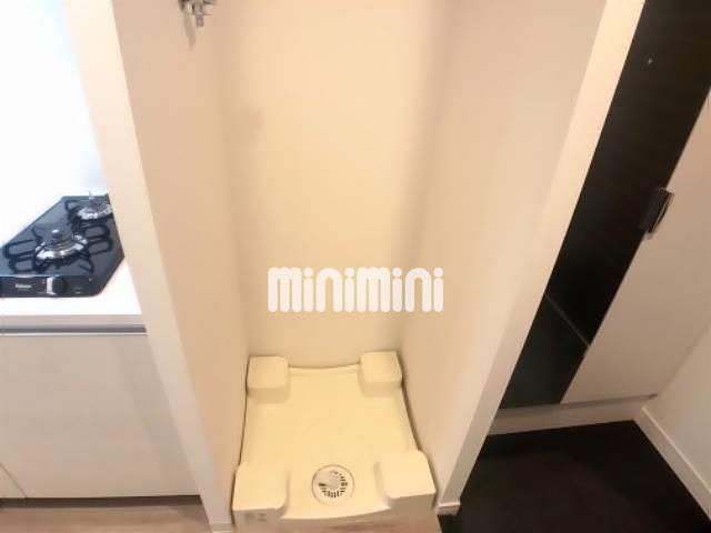����16