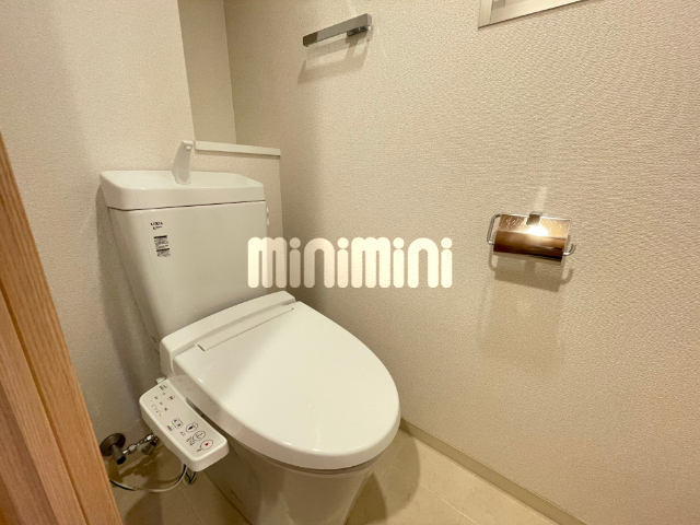 ����9