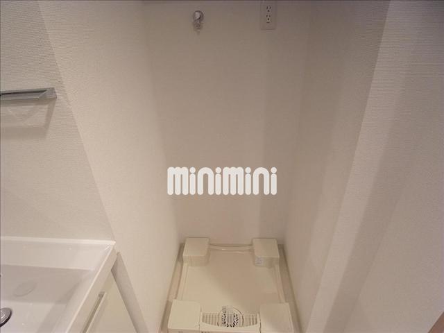 ����9