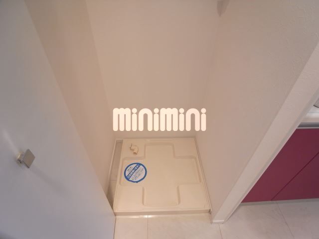 ����8