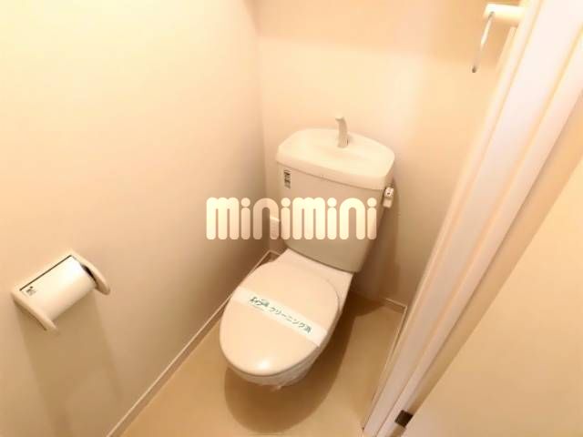 ����9