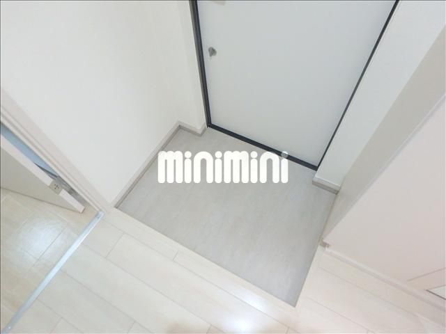 ����8
