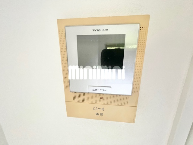 ����13