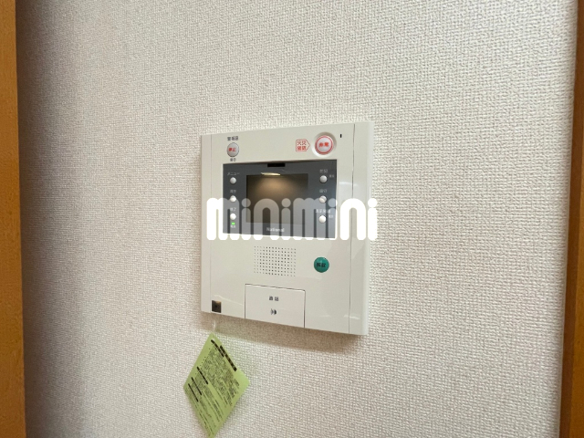 ����9