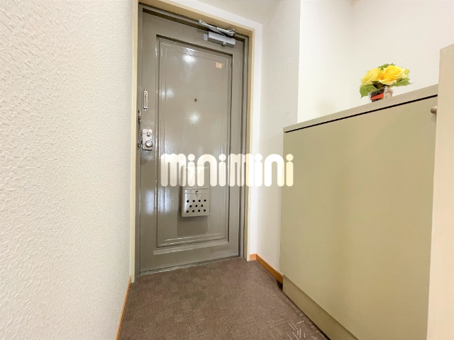 ����8