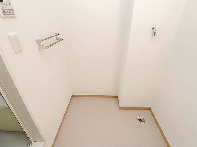 ����10