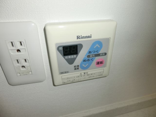 ����3