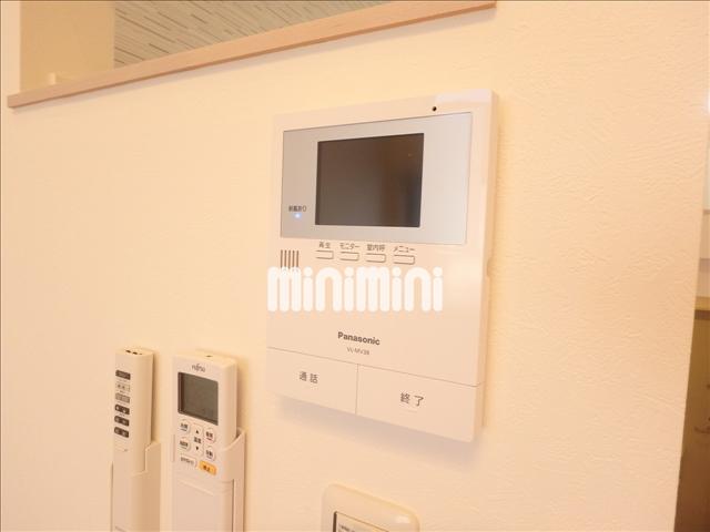 ����11