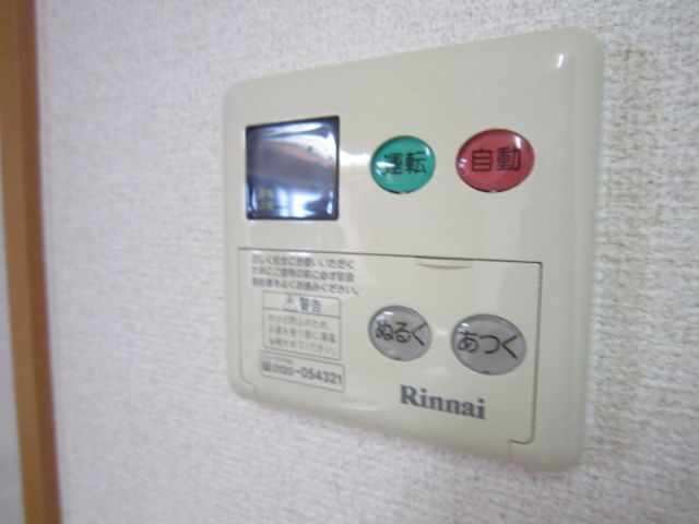 ����11