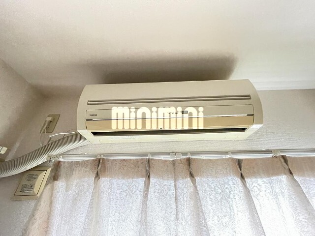 ����8