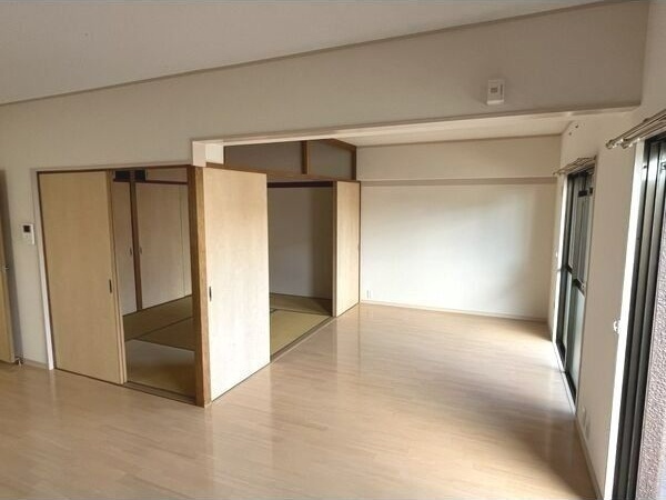 ����8