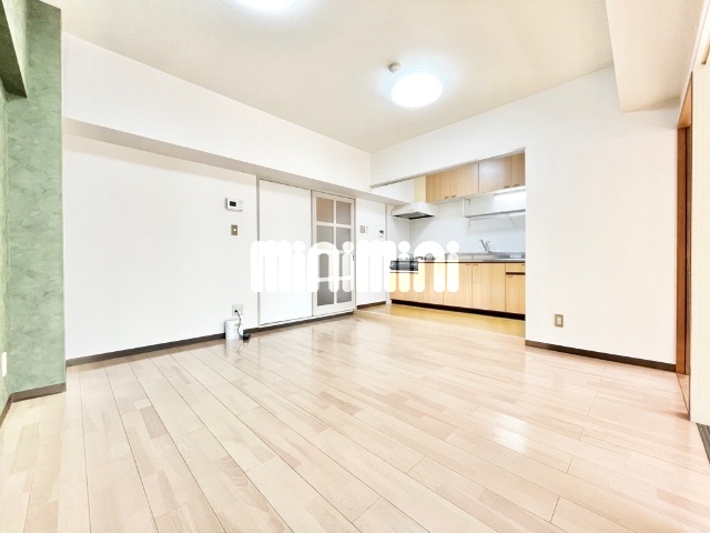 ����1