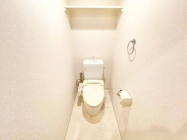 ����6