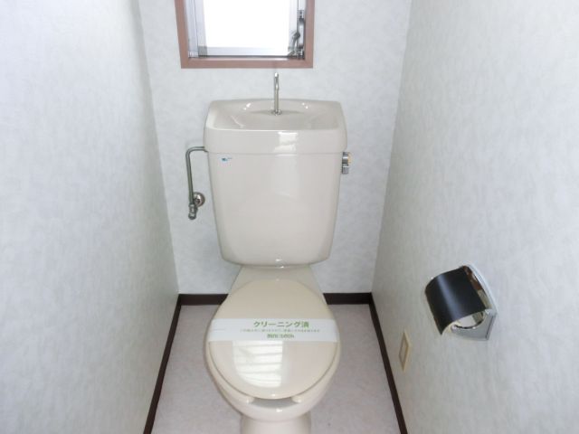 ����9