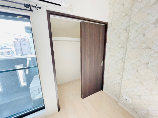 ����6