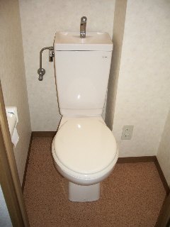 ����4