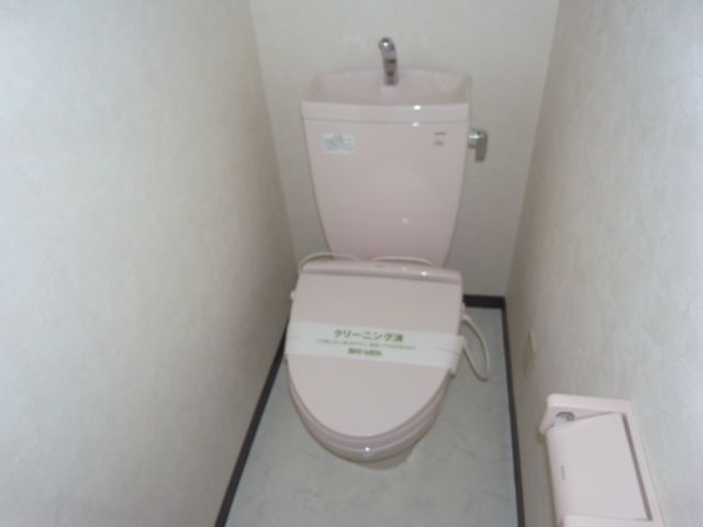 ����4