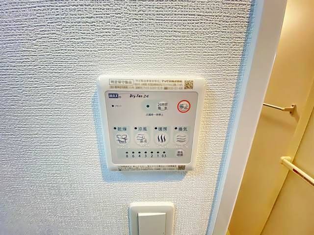 ����14
