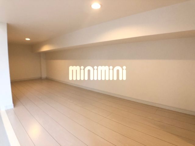 ����7