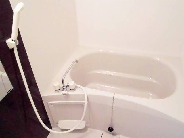 ����3