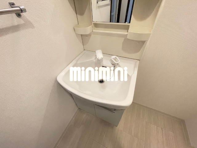 ����5