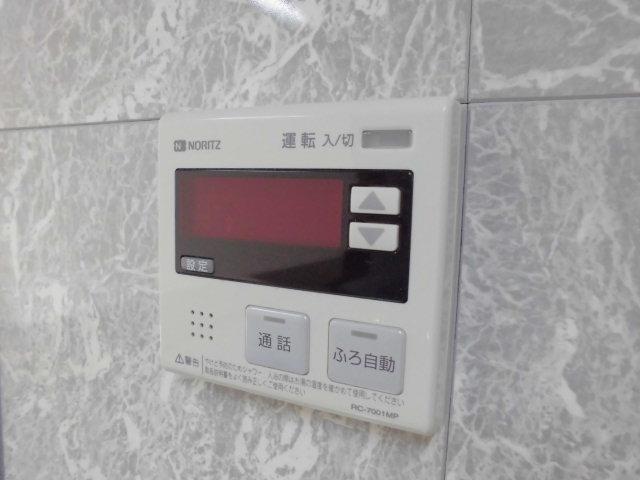 ����10