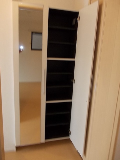 ����7