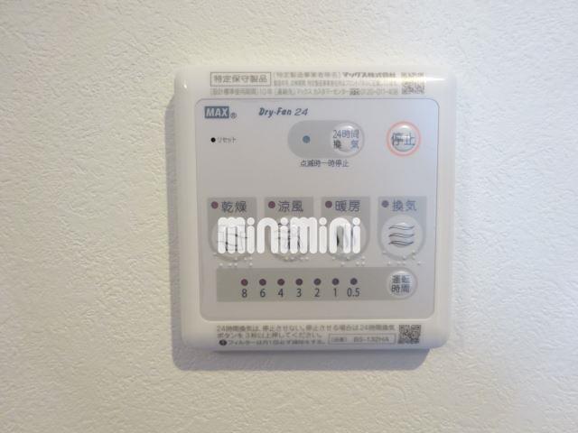 ����14