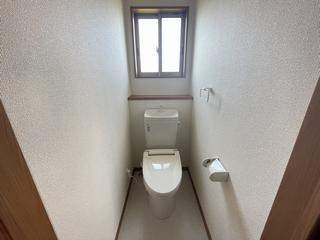 ����8