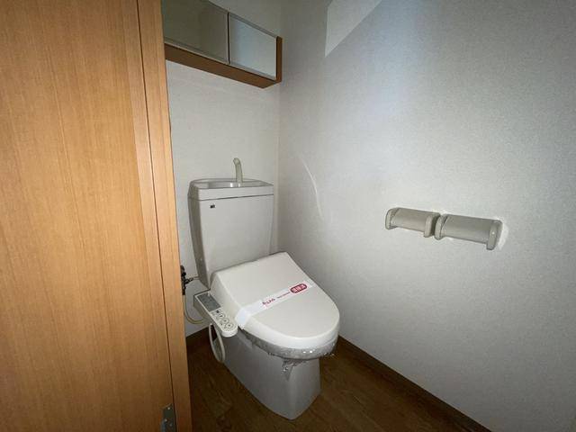 ����5