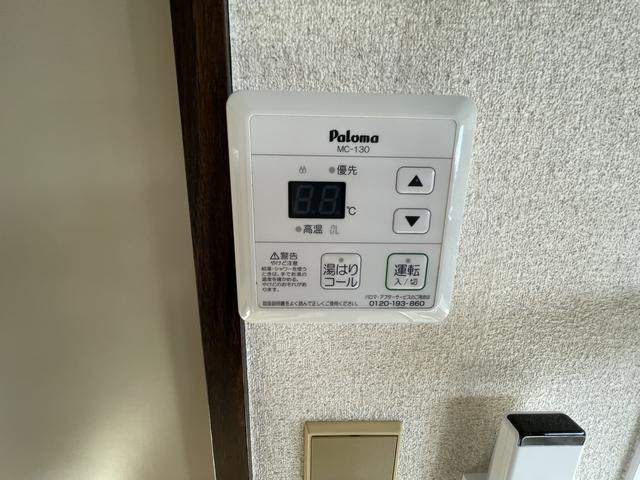 ����11