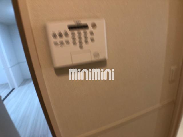 ����10
