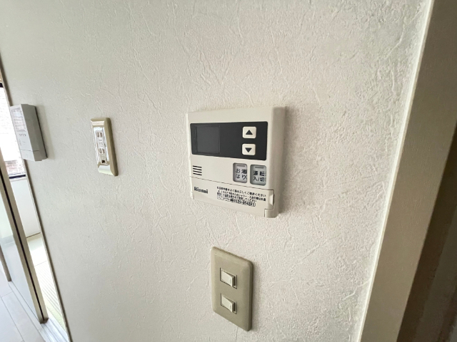 ����11