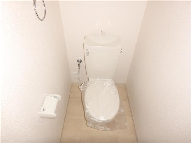 ����8