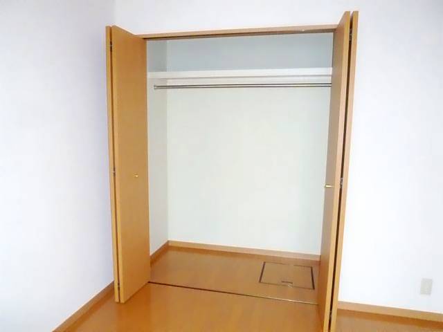 ����7