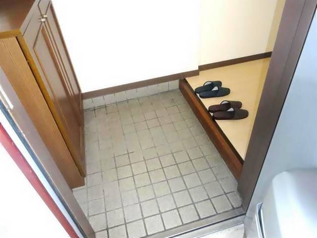����8