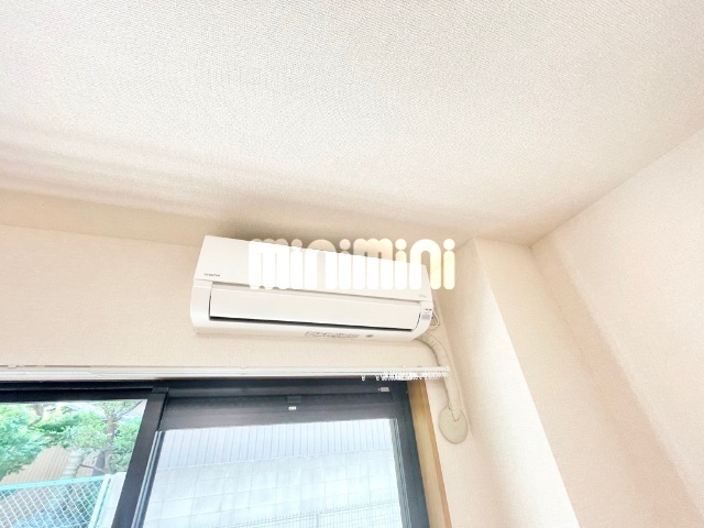 ����10