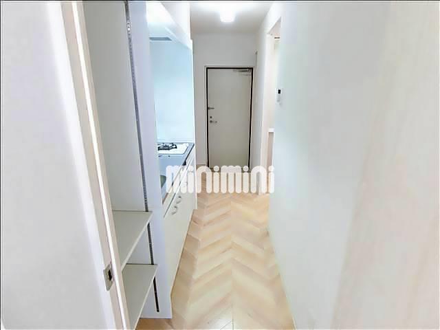 ����21