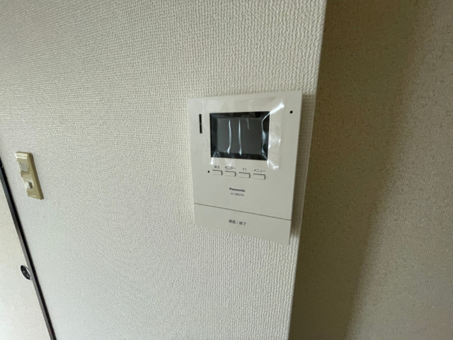 ����10