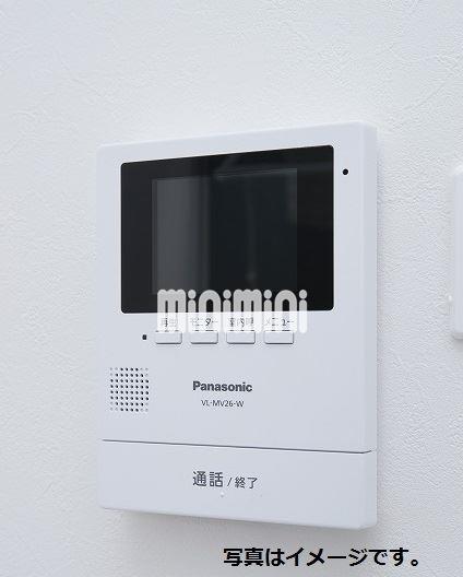 ����8